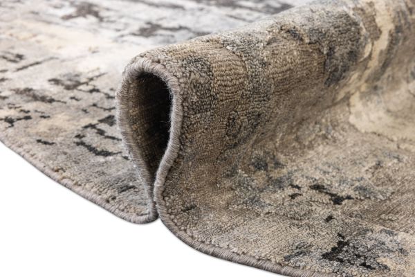 Индийский ковер из арт-шёлка «STORM» FR1221-SILVER-CHARCOAL(Round) 180 x 180 см Индийский ковер из арт-шёлка «STORM» FR1221-SILVER-CHARCOAL(Round) 180 x 180 см