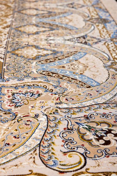Иранский ковёр из шёлка и модала «MASTERPIECE QUM» 027-23-1530-CREAM-LBLUE Katrin