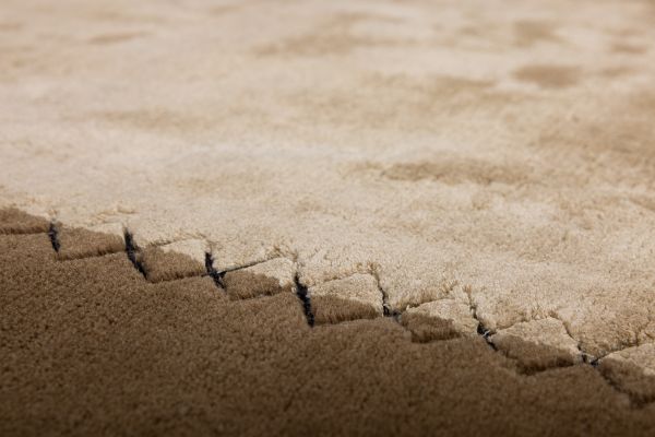 Индийский ковер из шерсти и бамбукового шёлка «VELVET MIRAGE» TANNERY BEIGE 200 x 300 см Индийский ковер из шерсти и бамбукового шёлка «VELVET MIRAGE» TANNERY BEIGE 200 x 300 см