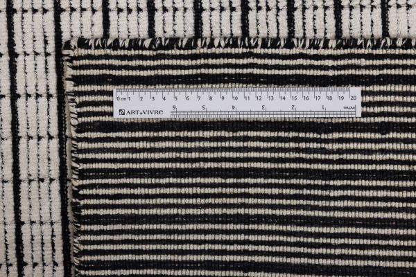 Индийский ковер из эвкалиптового шёлка, шерсти и хлопка «DOVE MODERN» SR49A-SILVER 200 x 300 см Индийский ковер из эвкалиптового шёлка, шерсти и хлопка «DOVE MODERN» SR49A-SILVER 200 x 300 см