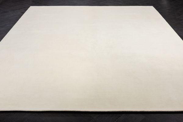 Индийский ковер из кашемира «BLANC DE BLANCS» PLAIN-IVORY 273 x 372 см