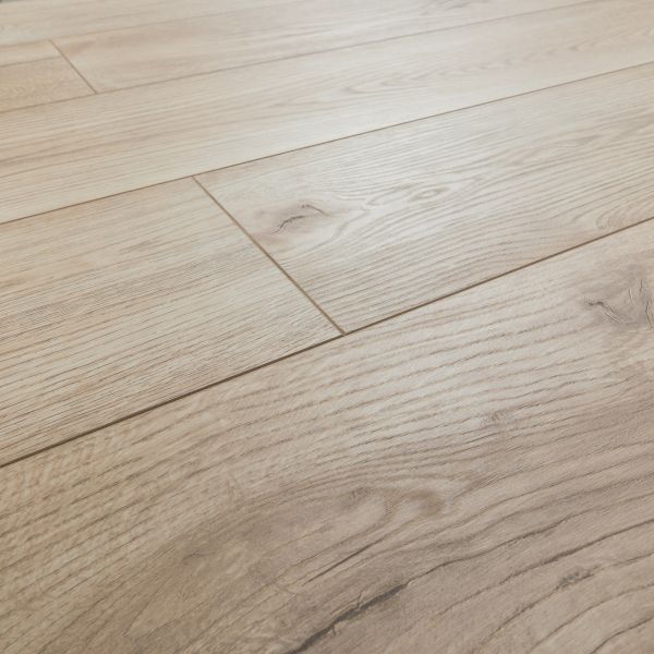 Ламинат KRONOSTAR SYNCHROPOLIS D40077 Дуб Юнити 33кл 8мм V4