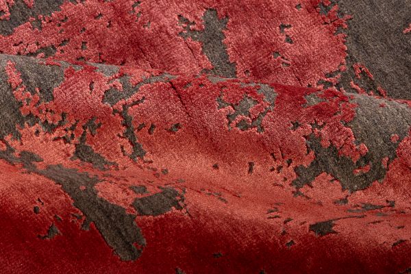 Индийский ковер из шерсти и арт-шёлка «CHAOS THEORY» ESK431-D.GREY-R.LACQUER 249 x 310 см Индийский ковер из шерсти и арт-шёлка «CHAOS THEORY» ESK431-D.GREY-R.LACQUER 249 x 310 см