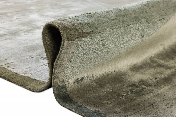 Индийский ковер из арт-шёлка и шерсти «CHAOS THEORY» ESK375-L.TWIST-M.GREEN 249 x 307 см Индийский ковер из арт-шёлка и шерсти «CHAOS THEORY» ESK375-L.TWIST-M.GREEN 249 x 307 см