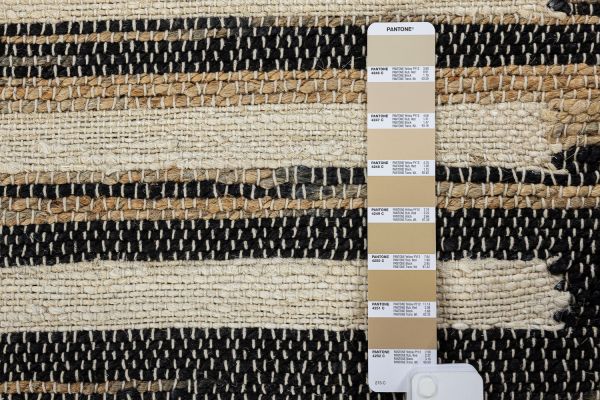 Индийский ковер из джута «JUTE» 1564-N.BLK-WHITE 135 x 200 см Индийский ковер из джута «JUTE» 1564-N.BLK-WHITE 135 x 200 см