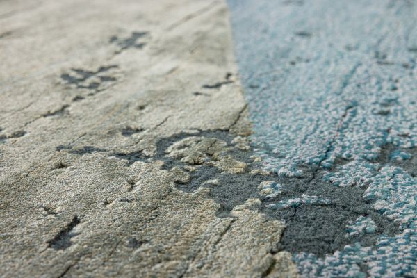 Индийский ковер из арт-шёлка и шерсти «CHAOS THEORY» ESK375-B.BLUSH-M.SHADOW 249 x 307 см Индийский ковер из арт-шёлка и шерсти «CHAOS THEORY» ESK375-B.BLUSH-M.SHADOW 249 x 307 см