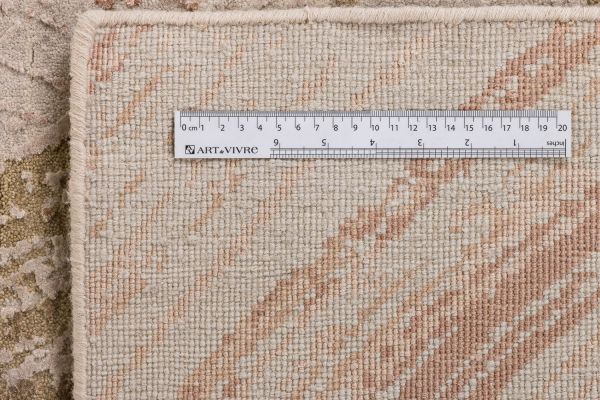 Индийский ковер из шерсти и арт-шёлка «CHAOS THEORY» ESK360-A.WHITE-PEACH 249 x 307 см Индийский ковер из шерсти и арт-шёлка «CHAOS THEORY» ESK360-A.WHITE-PEACH 249 x 307 см