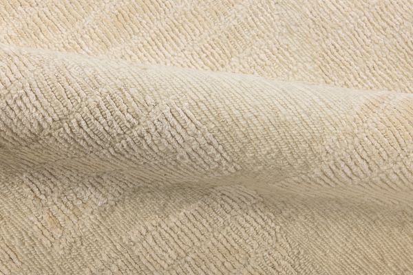 Индийский ковер из шёлка, шерсти и хлопка «BLANC DE BLANCS» KE3160-BEIGE 245 x 307 см