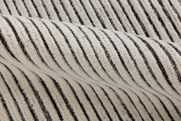 Индийский ковер из шерсти «SORRENTO» RILEY240-IVORY-N96 239 x 303 см Индийский ковер из шерсти «SORRENTO» RILEY240-IVORY-N96 239 x 303 см