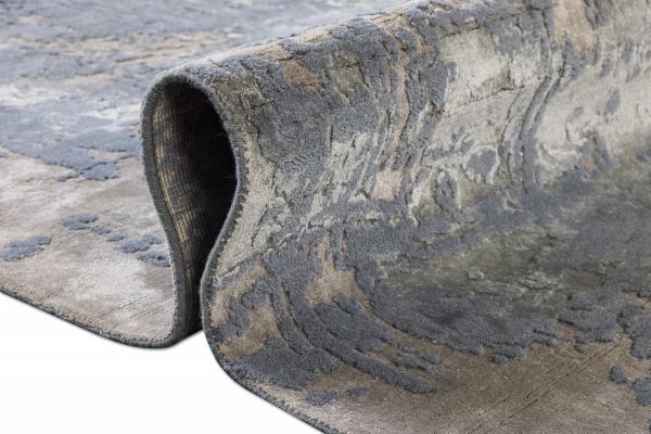 Индийский ковер из шерсти и арт-шёлка «CHAOS THEORY» ESK439-CHICORY-ASHWOOD 201 x 302 см Индийский ковер из шерсти и арт-шёлка «CHAOS THEORY» ESK439-CHICORY-ASHWOOD 201 x 302 см