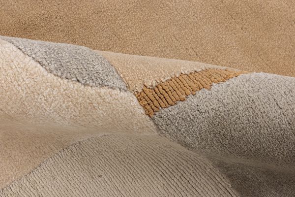 Индийский ковер из шерсти, шёлка и эвкалиптового шёлка «TECTONIC» D4-C2 175 x 232 см Индийский ковер из шерсти, шёлка и эвкалиптового шёлка «TECTONIC» D4-C2 175 x 232 см