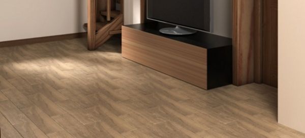 Дуб КГ глаз.светло-коричневый 147*594(0,088*15=1,31*50) Березакерамик